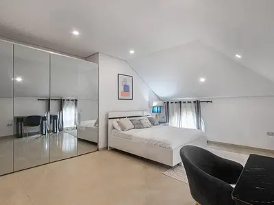 3 Bedrooms Luxury Apartment