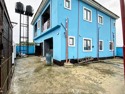 Newly Built 3 Bedroom Flat with 2 Units 1 Bedroom Flat
