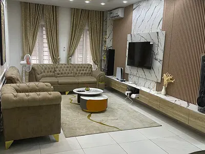 Luxury 4 Bedrooms Duplex with Excellent Fittings.
