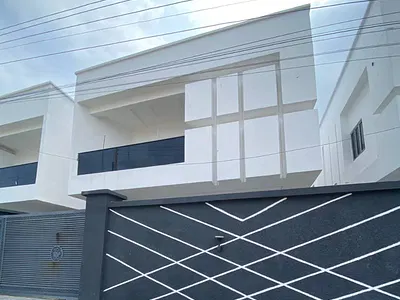 A Lovely 5 Bedroom Fully Detached Duplex with BQ + Swimming Pool