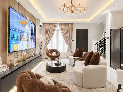 Luxury 4 Bedroom Apartment
