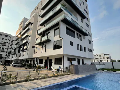 Spacious 4 Terrace Duplex with BQ