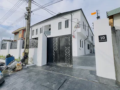 Newly Built Luxury 3 Bedroom Apartment Plus BQ in a Serene Estate