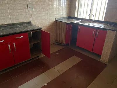 Modern Decent 3 Bedroom Ground Flat All Rooms Ensuite