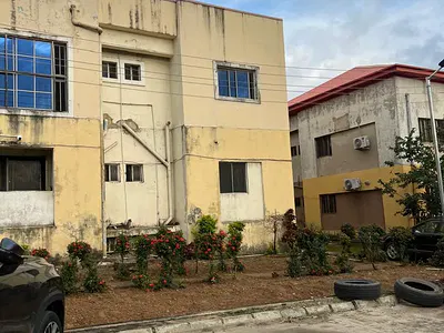 Spacious 3 Bedroom Apartment, All Rooms En Suite in a Block of 4 Flats.