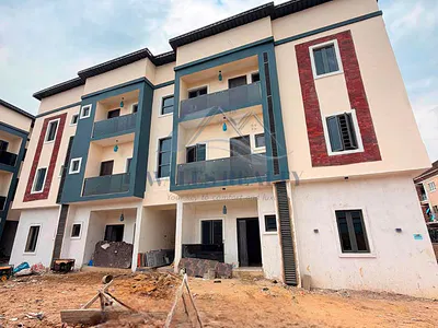 Beautiful Super Spacious 2 Bedroom Apartment in a Good Neighborhood.