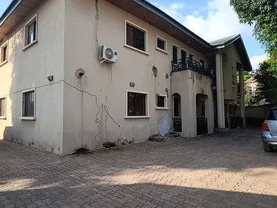 A Very Good Spacious 3-Bedroom Flat