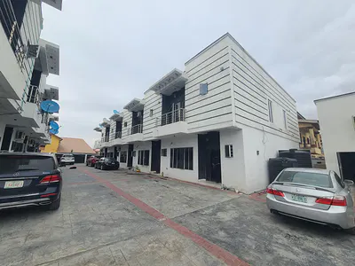 4 Bedrooms Terrace Duplex House
