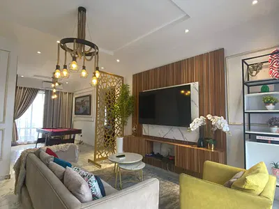 A Well Maintained 2 Bedroom Flat