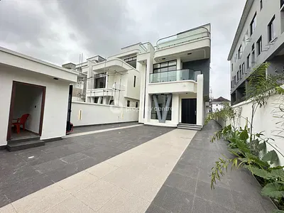 Luxurious 5 Bedroom Detached Duplex — Lekki Phase 1, Lekki, Lagos
