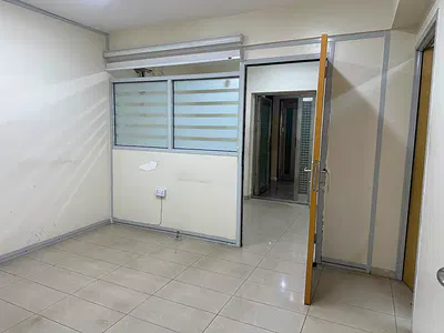 195 SQM Office Space