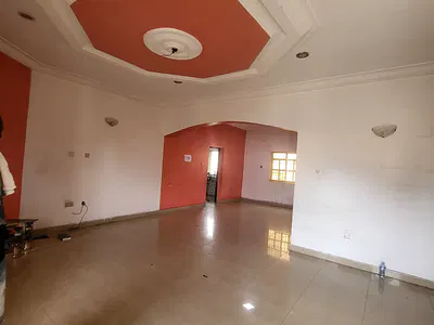 Luxurious Massive 3 Bedroom Flat
