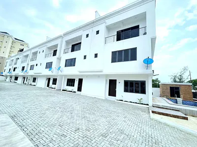Spacious 4 Bedroom Terrace