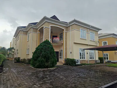 Neatly Used 5 Bedroom Detached Duplex with BQ