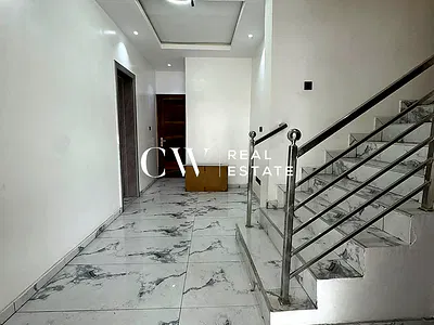 4 Bedrooms Semi-Detached Duplex