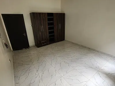 Spacious Semi Master Room Shared Apartment