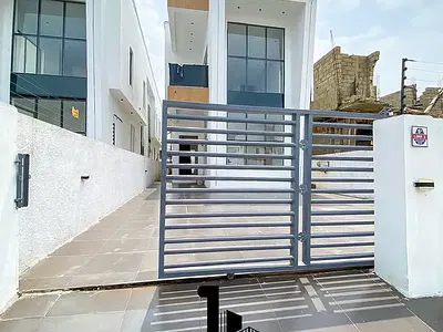 Contemporary 5 Bedroom Fully Detached Duplex — Ajah, Lagos