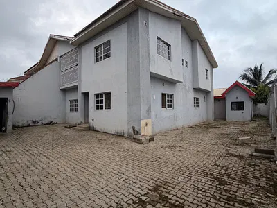 5 Bedroom Semi Detached Duplex