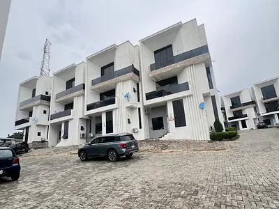 Brand-New 4-Bedroom Terrace with 2 Parlors + Room BQ