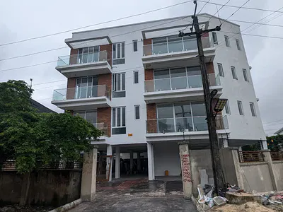 Ultra Modern 2 Bedroom Apartment