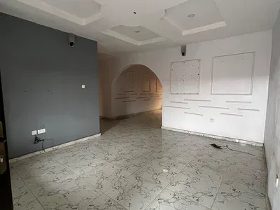 Spacious 3 Bedrooms Apartment