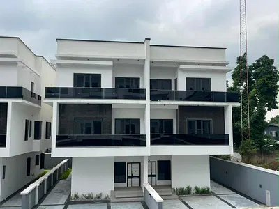 5 Bedroom Semi Detached House with BQ