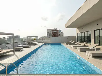 Luxury 2 Bedroom Condo Apartment