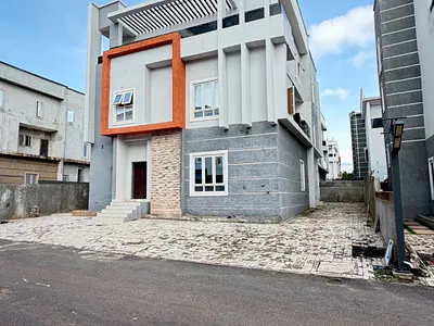 5 Bedroom Detached Duplex with BQ