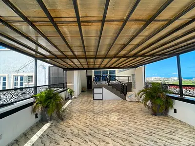2-Bed Cool Penthouse Apartment