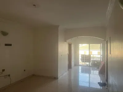 Well Maintained 3 Bedrooms Flat Plus BQ