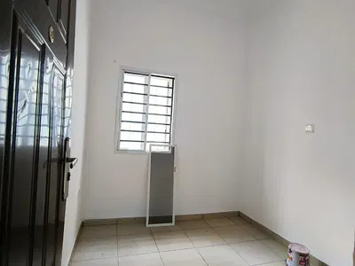 1 Bedroom Mini Flat