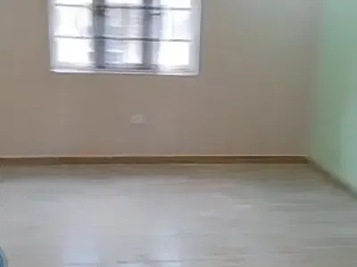 Modern Spacious Two Bedroom Flat Upstairs Back of Eleganza #4M