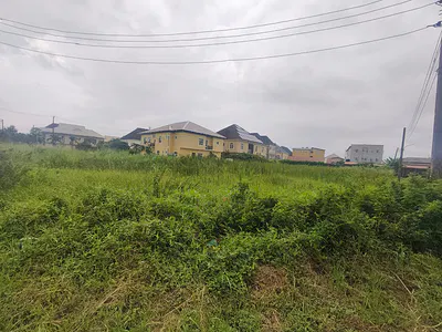 600 SQM2 Land