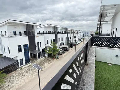 4 Bedroom Fully Detached Duplex
