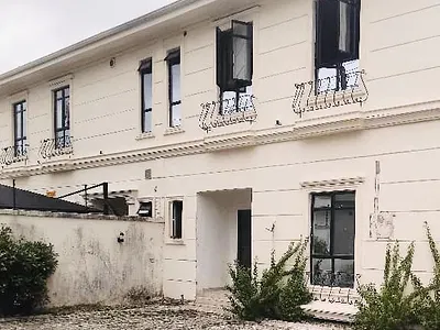 Lovely 6 Bedroom Flat