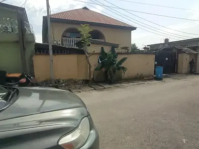 A Block of 2 Units of 3 Bedroom Flat with Boys Quarters on 400SQM