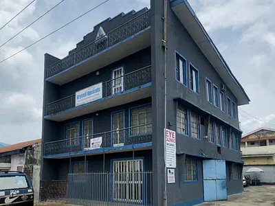 Compact 3 Rooms Office Space