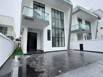 Brand-New Contemporary 5-Bedroom Fully Detached Duplex