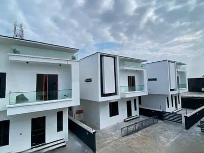 A Tastefully Finished 4 Bedroom Fully Detached Duplex with BQ