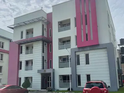 Serviced 2 Bedroom Flat (Ensuite) with 247power, Acs, Pool, Gym