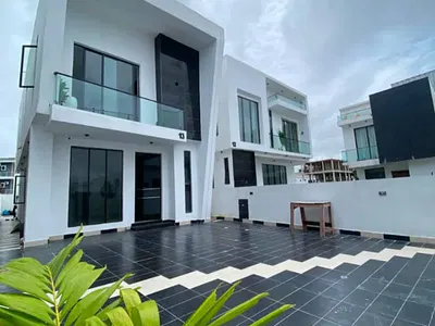 Stunning 4-Bedroom Fully Detached Duplex with BQ & Swimming Pool