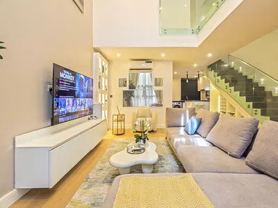 Very Luxurious 2-Bedroom Maisonette Serviced Apartment.