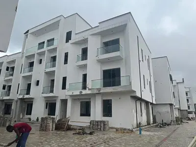 Newly Built Modern Spacious 1 Bedroom Apartment