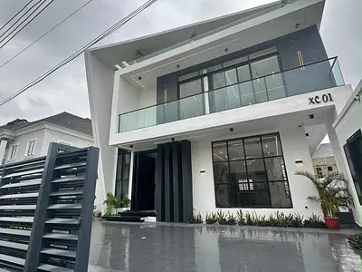 Luxurious 5 Bedroom Fully Detached Duplex with BQ and Pool