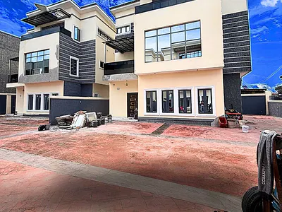 4 Bedroom Detached Duplex — Lekki, Lagos