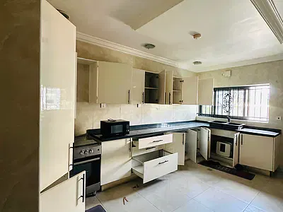 3 Bedroom Apartment — Ikoyi, Lagos