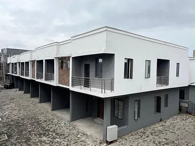 Luxury 4 Bedrooms Terrace