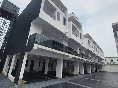 Newly Built Modern 3 Bedroom Terrace with BQ