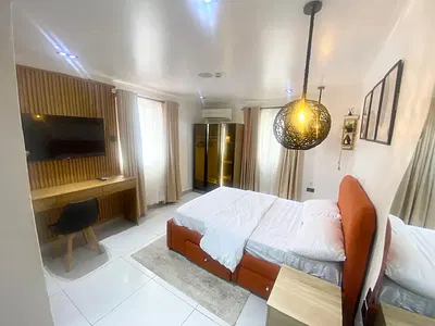 Luxury 1-Bedroom Flat