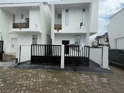 4 Bedroom Semidetached Duplex